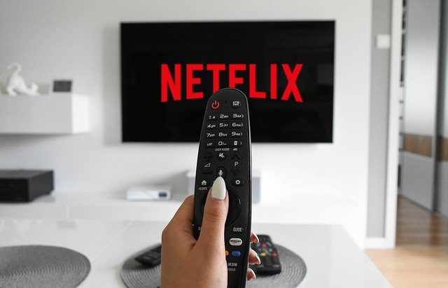 4 Best Netflix Shows To Watch When You're Feeling Low